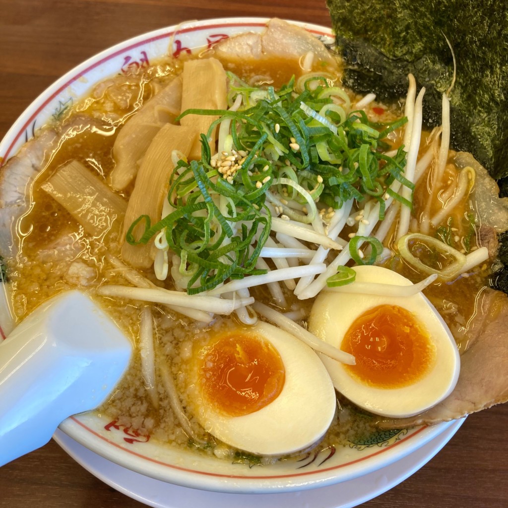 ユーザーが投稿したみそ全部のせラーメンの写真 - 実際訪問したユーザーが直接撮影して投稿したレイクタウンラーメン専門店ラーメン魁力屋 越谷店の写真