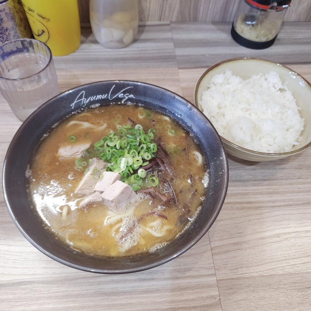 実際訪問したユーザーが直接撮影して投稿した古新田ラーメン / つけ麺濃厚中華そば VEGAの写真