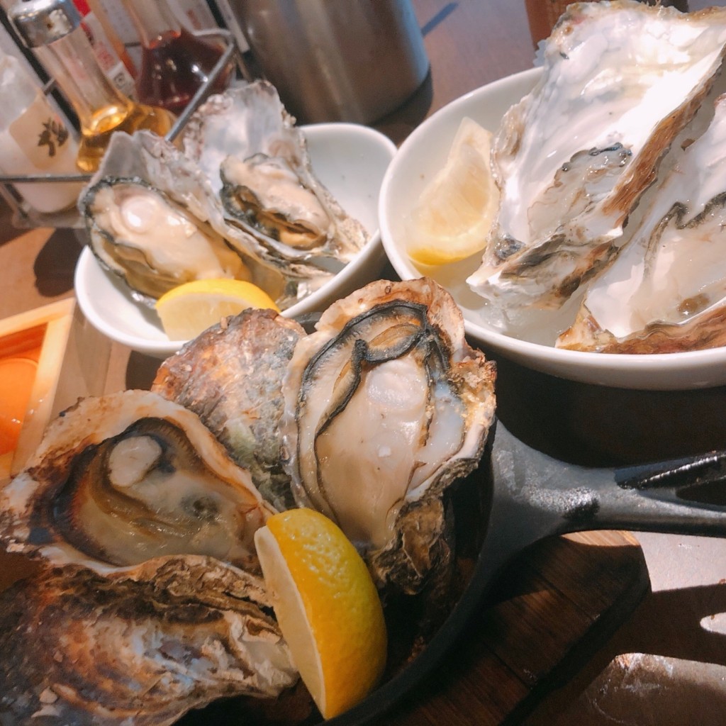 ユーザーが投稿したOYSTERの写真 - 実際訪問したユーザーが直接撮影して投稿した花咲町バーSEAFOOD STAND PACIOREK 野毛店の写真