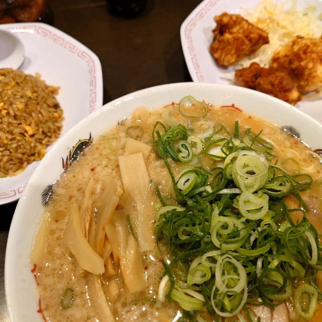 ユーザーが投稿したこってりラーメンがっつり定食の写真 - 実際訪問したユーザーが直接撮影して投稿した石神井台ラーメン専門店来来亭 石神井店の写真