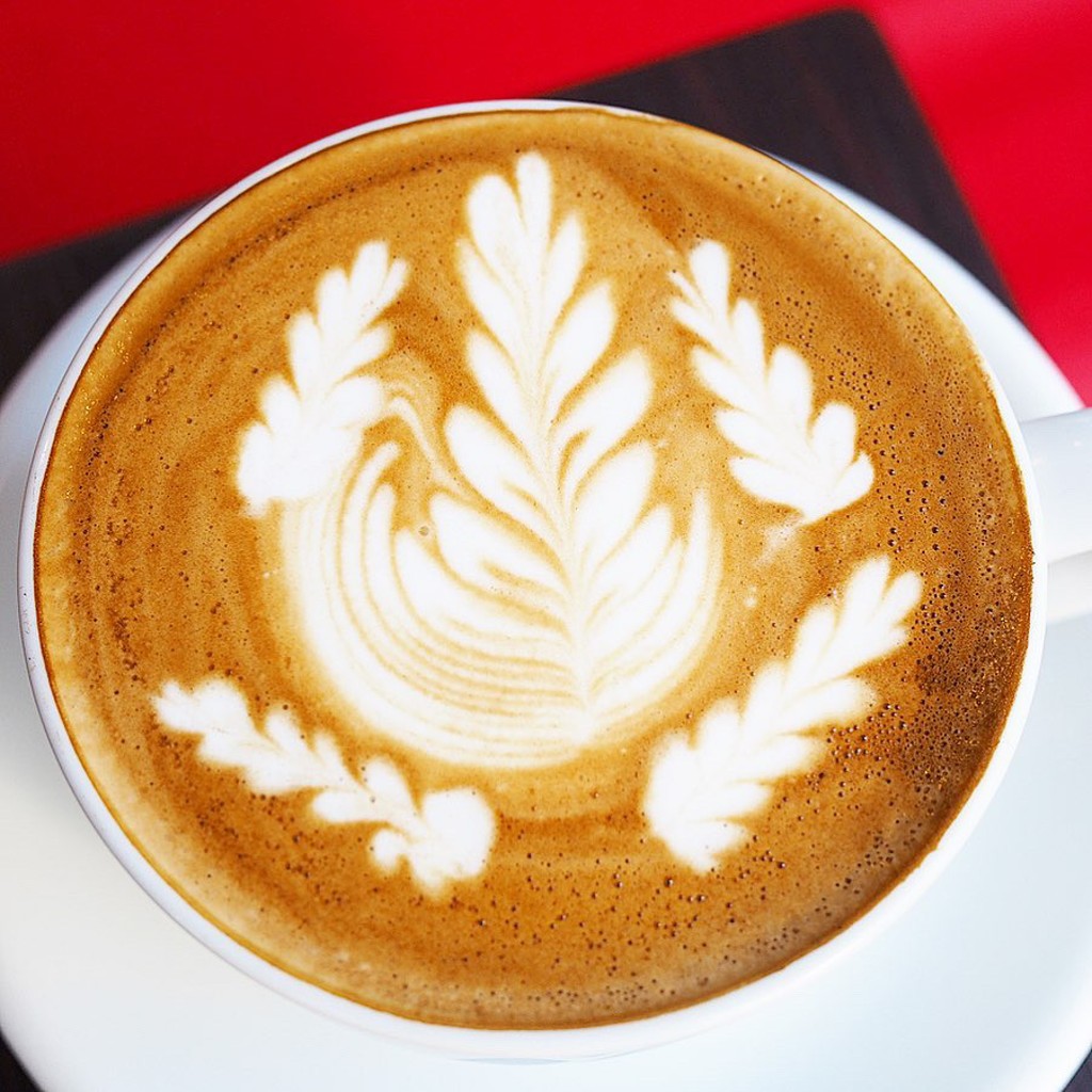 ユーザーが投稿したカフェラテの写真 - 実際訪問したユーザーが直接撮影して投稿した浅草カフェスケマサ コーヒーの写真