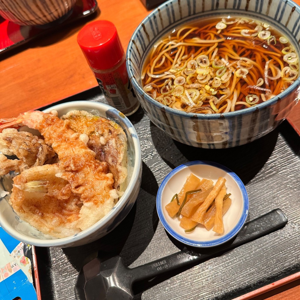 ユーザーが投稿した海老天丼と蕎麦セットの写真 - 実際訪問したユーザーが直接撮影して投稿した舞浜そば凛や イクスピアリ店の写真