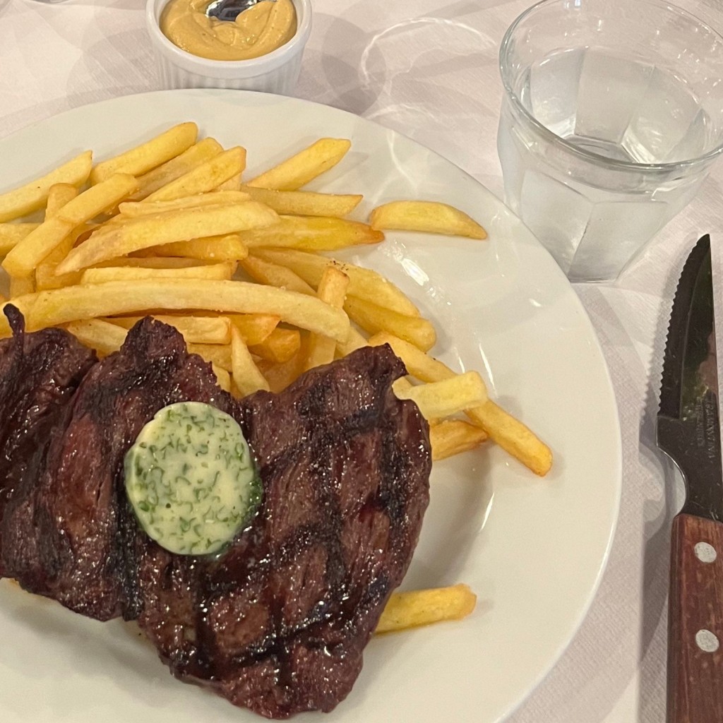 女子大学生の日常記録さんが投稿した下本能寺前町フレンチのお店ブション/Le Bouchonの写真