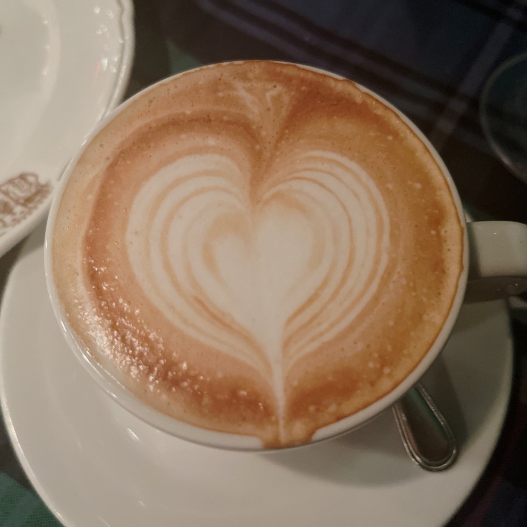 ユーザーが投稿したCappuccinoの写真 - 実際訪問したユーザーが直接撮影して投稿した恵比寿イタリアンイル ボッカローネ 東京の写真