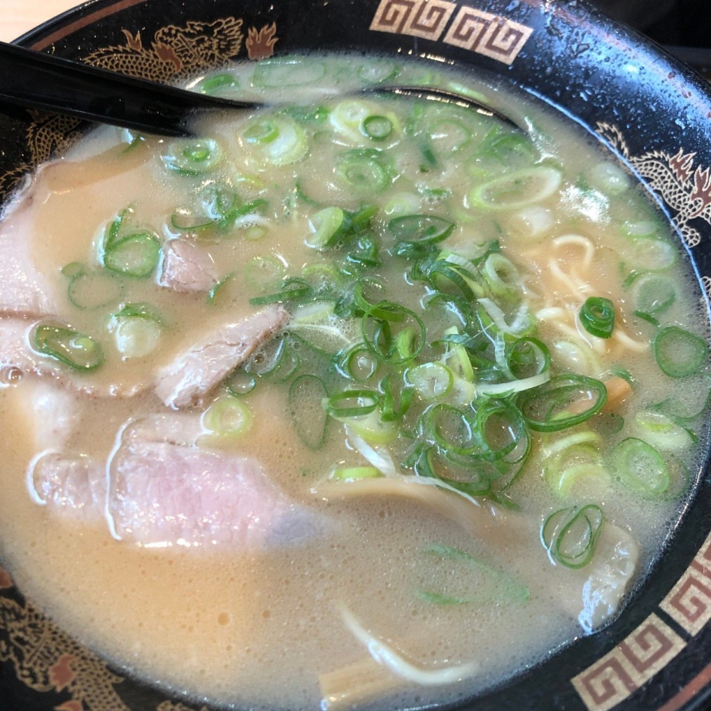 ユーザーが投稿した豚骨ラーメンの写真 - 実際訪問したユーザーが直接撮影して投稿した東境町ラーメン専門店ラーメン横綱 刈谷オアシス店の写真