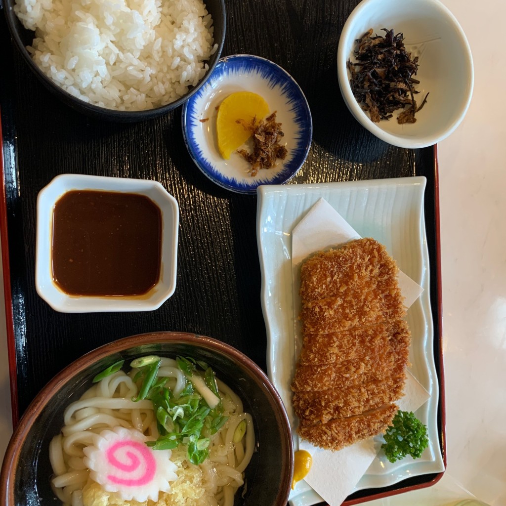 ユーザーが投稿した定食の写真 - 実際訪問したユーザーが直接撮影して投稿した京泊うどん食事処 林家の写真
