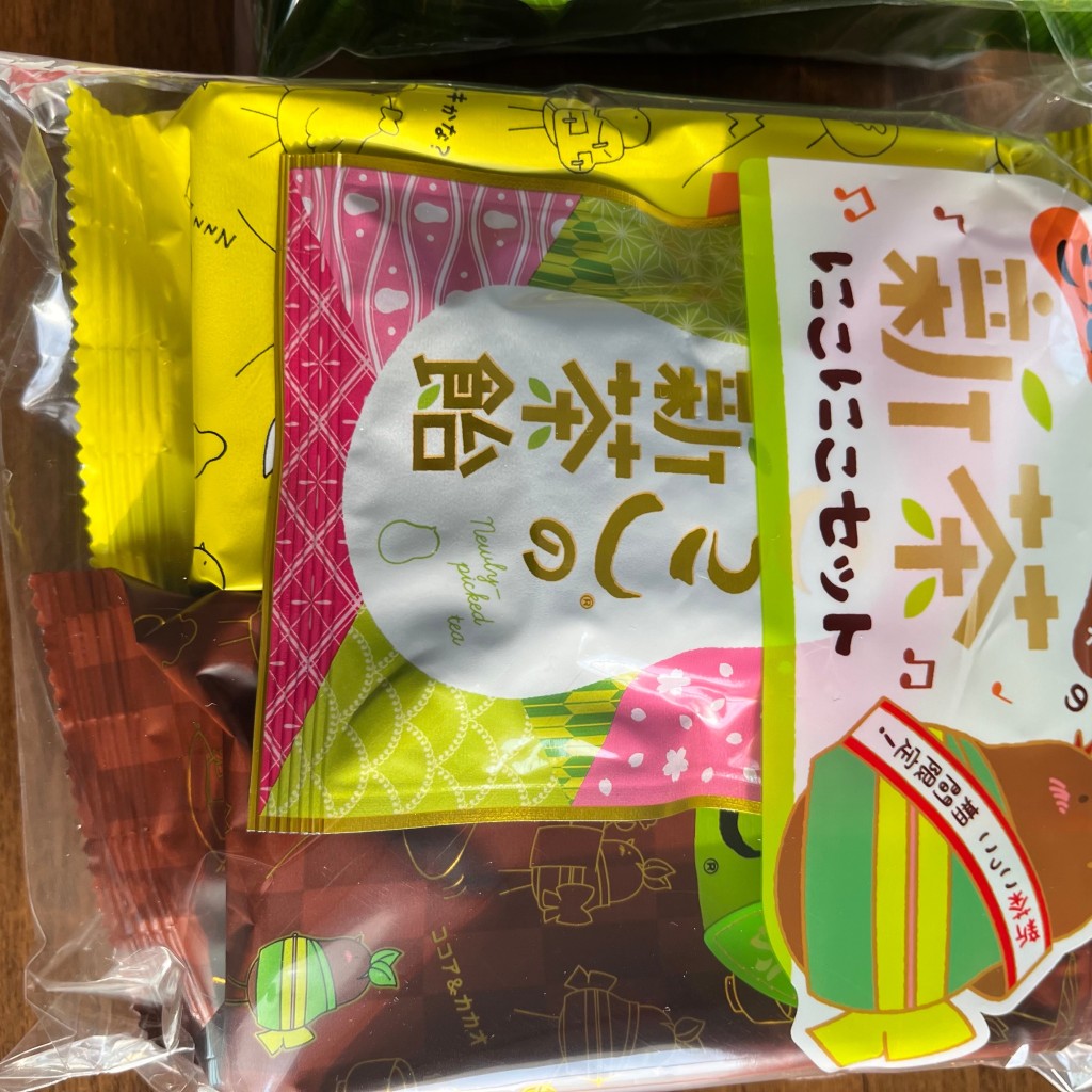 実際訪問したユーザーが直接撮影して投稿した小瀬戸せんべい / えびせん桂新堂 しずおかマルシェ店の写真