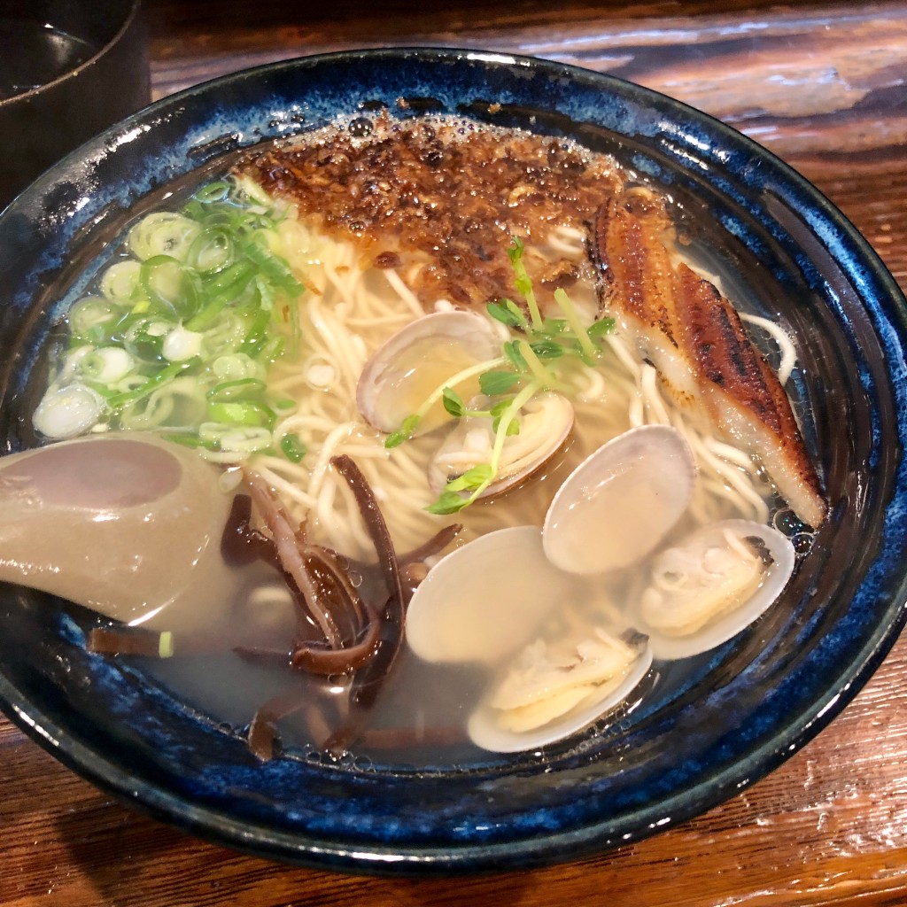 ユーザーが投稿した塩ラーメンの写真 - 実際訪問したユーザーが直接撮影して投稿した栄町ラーメン / つけ麺くそオヤジのためらいの写真