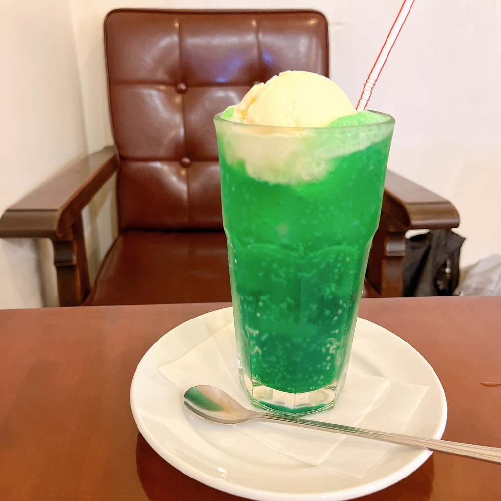 ユーザーが投稿したクリームソーダの写真 - 実際訪問したユーザーが直接撮影して投稿した喫茶店マエダコーヒー 御池店の写真