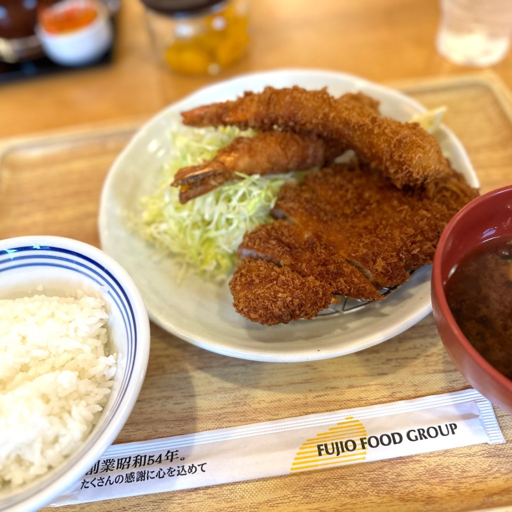 ユーザーが投稿したロースエビフライ定食の写真 - 実際訪問したユーザーが直接撮影して投稿した大阪城とんかつかつ満 JO-TERRACE OSAKA店の写真