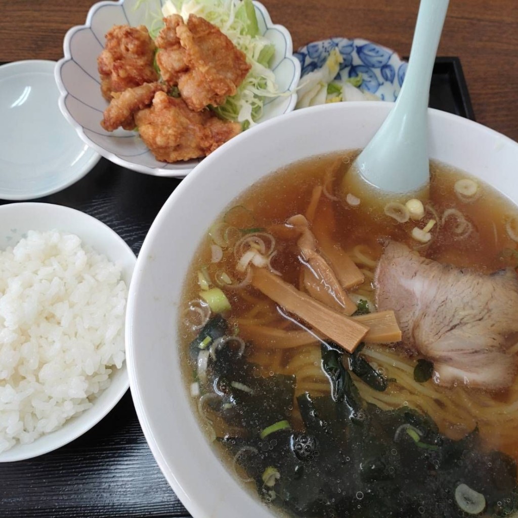 ユーザーが投稿したラーメンセットの写真 - 実際訪問したユーザーが直接撮影して投稿した烏山中華料理むらの中華料理の写真