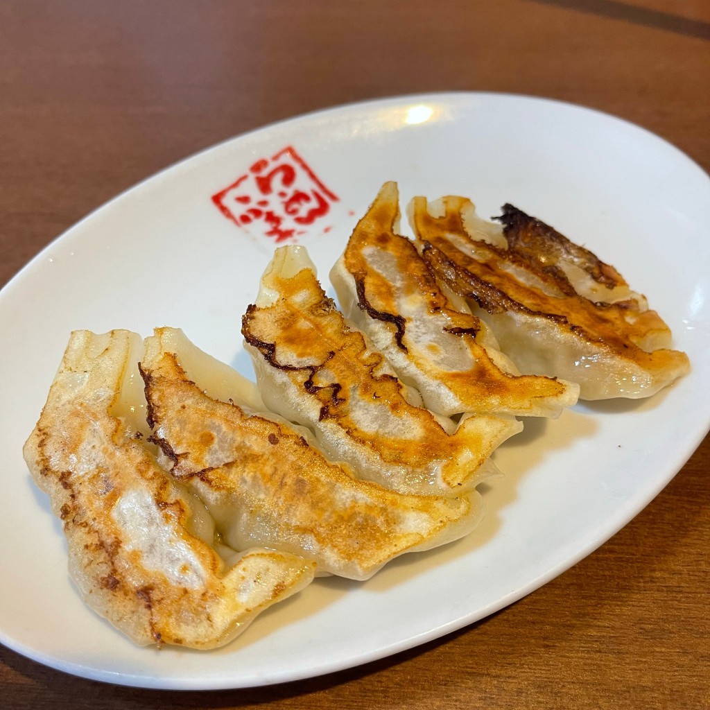 ユーザーが投稿した坦々冷麺餃子セットの写真 - 実際訪問したユーザーが直接撮影して投稿した津島京町ラーメン / つけ麺らーめんふぁみりー 岡山店の写真