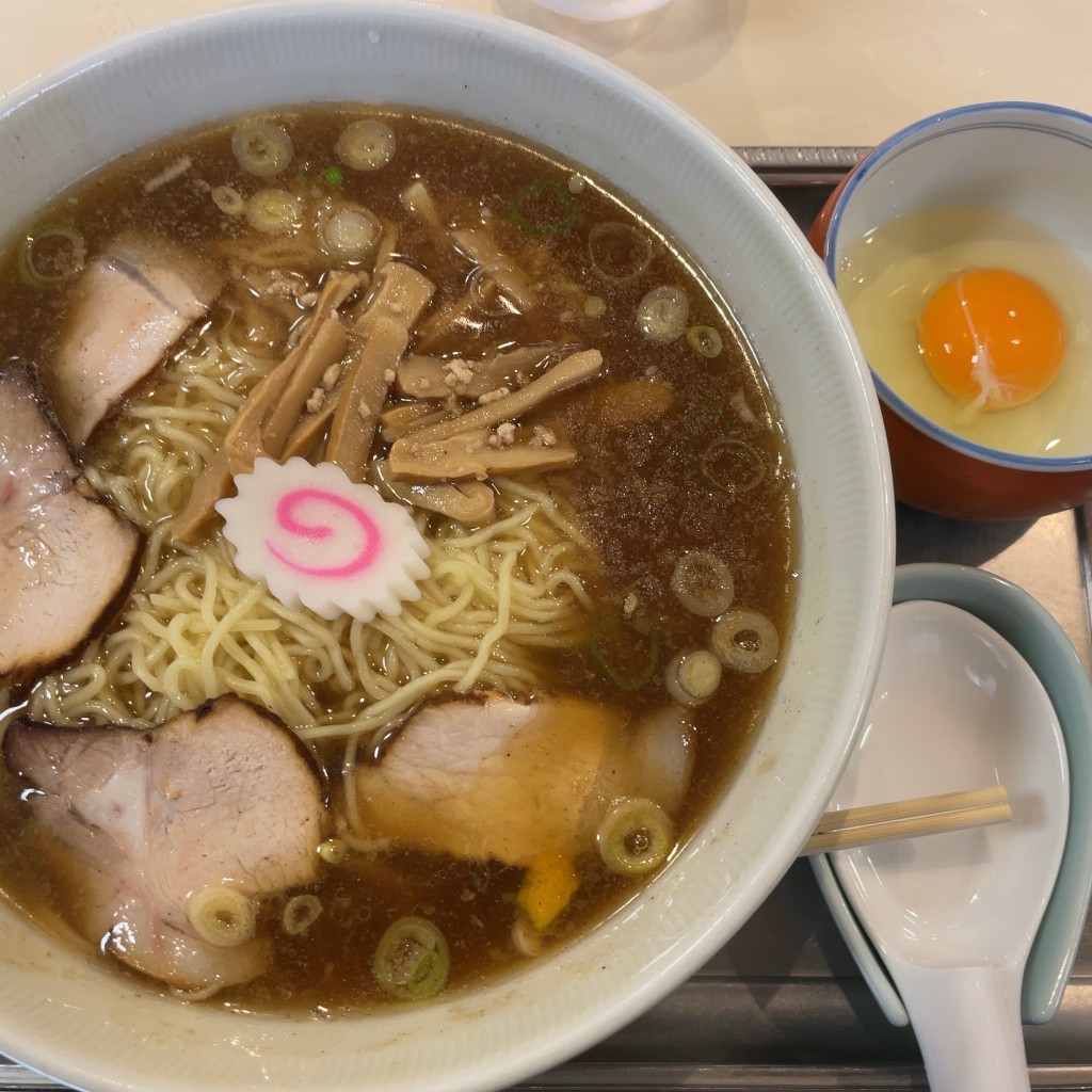 ユーザーが投稿した中華麺（玉子付き）の写真 - 実際訪問したユーザーが直接撮影して投稿した和泉ラーメン専門店永福町 大勝軒の写真