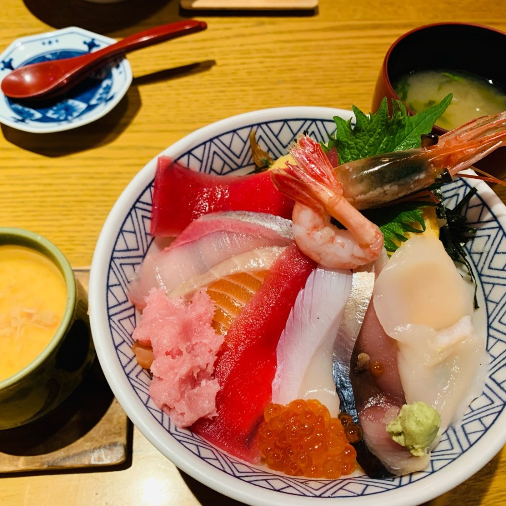 ユーザーが投稿した築地丼Lunchの写真 - 実際訪問したユーザーが直接撮影して投稿した高島寿司すし玉 ルミネ横浜店の写真