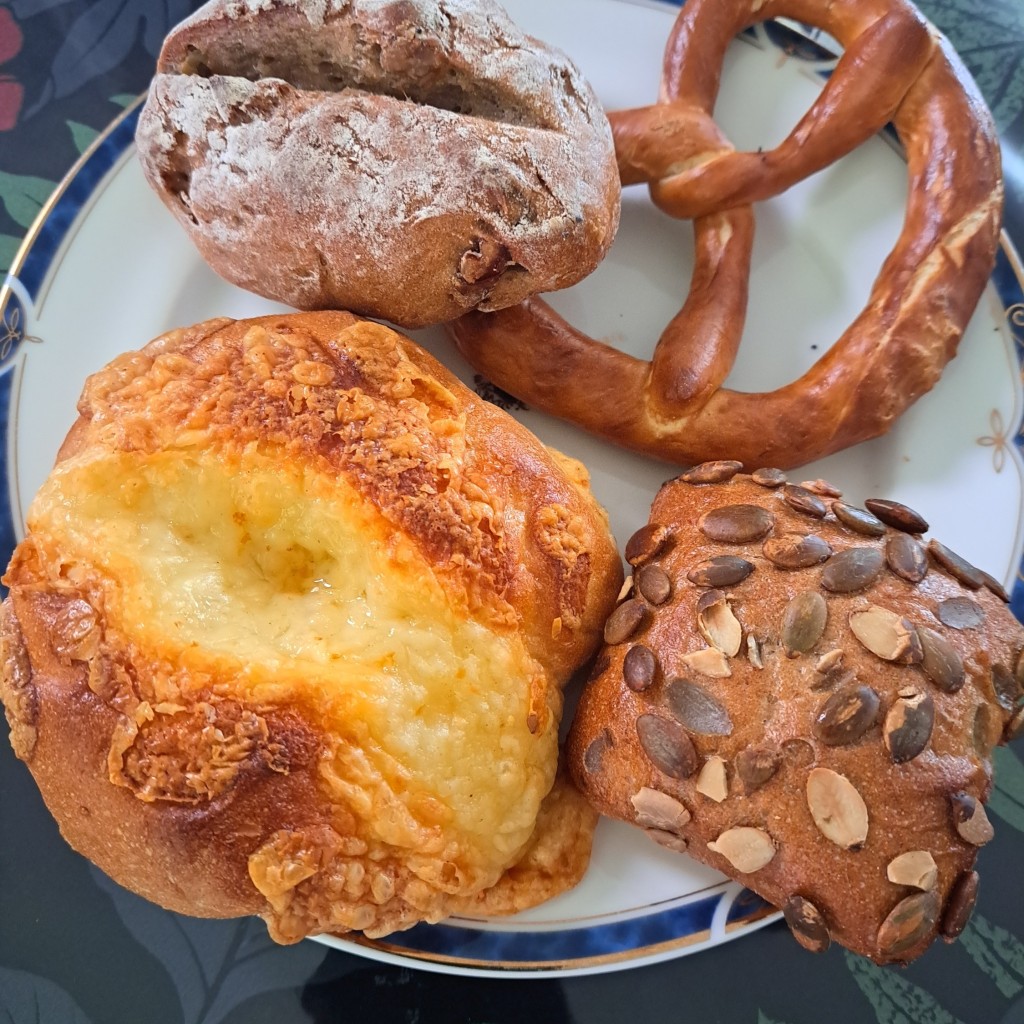 ユーザーが投稿したドイツパンのつめ合わせの写真 - 実際訪問したユーザーが直接撮影して投稿した日本橋浜町ベーカリードイツパンの店タンネの写真