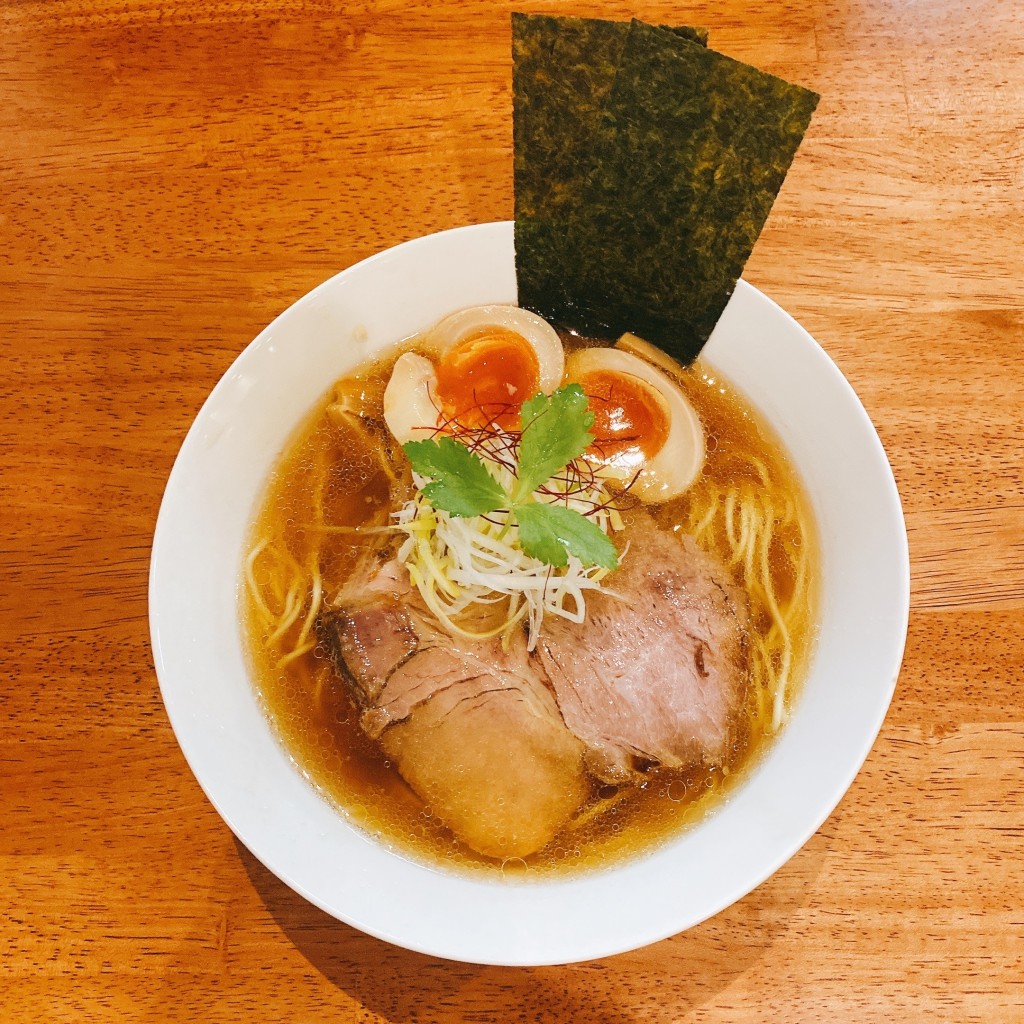 ユーザーが投稿した醤油ラーメン 味玉トッピングの写真 - 実際訪問したユーザーが直接撮影して投稿した内本町ラーメン専門店貝と地鶏だしのらぁ麺 ちょろの写真