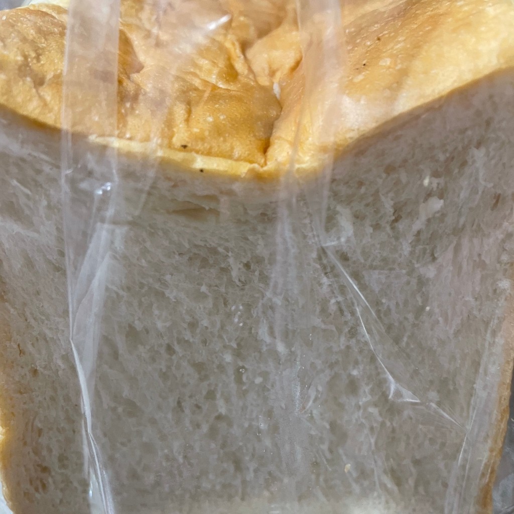 ユーザーが投稿した食パンの写真 - 実際訪問したユーザーが直接撮影して投稿した新中道ベーカリーHeart Bread ANTIQUE イオンモール利府店の写真