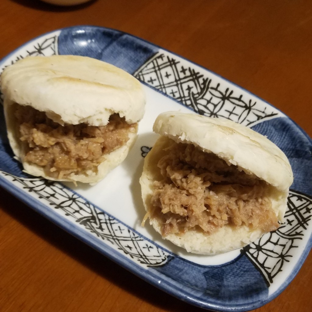 ユーザーが投稿した屋台風ミニ焼きバーガーの写真 - 実際訪問したユーザーが直接撮影して投稿した有楽町火鍋シーアン 有楽町店の写真