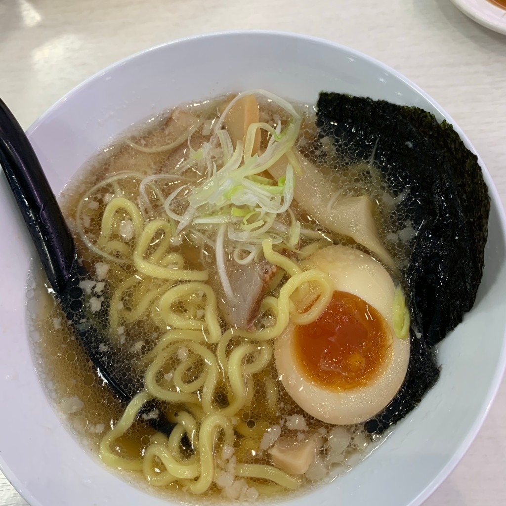 ユーザーが投稿したこだわり醤油ラーメン(コッテリ)の写真 - 実際訪問したユーザーが直接撮影して投稿した東光五条寿司魚べい 旭川東光店の写真