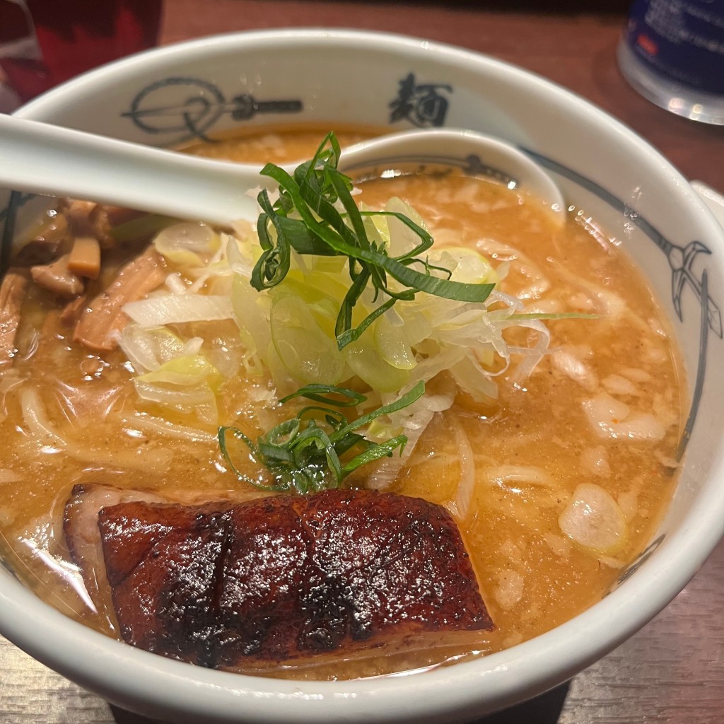 ユーザーが投稿した味噌ら~麺の写真 - 実際訪問したユーザーが直接撮影して投稿した西新宿ラーメン専門店創始 麺屋武蔵の写真