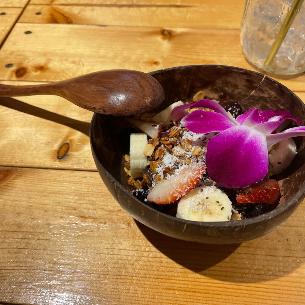 ユーザーが投稿したHapa Size Nature Acai bowlの写真 - 実際訪問したユーザーが直接撮影して投稿した横山町カフェAINA CAFE (アイナカフェ)の写真