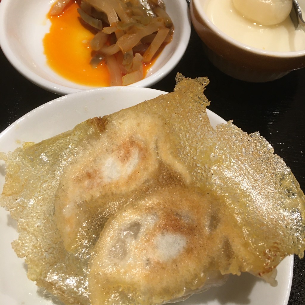 ユーザーが投稿したLunch餃子セットの写真 - 実際訪問したユーザーが直接撮影して投稿した高島中華料理一味玲玲 横浜店の写真