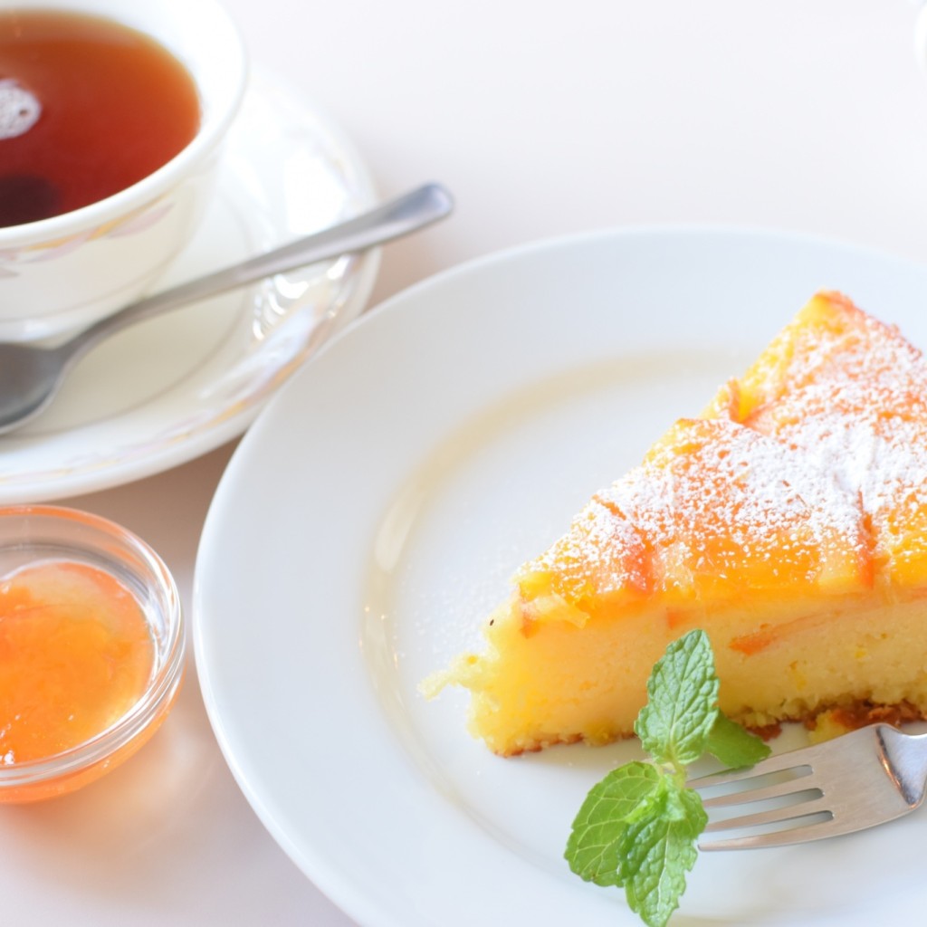 ユーザーが投稿したオレンジケーキの写真 - 実際訪問したユーザーが直接撮影して投稿した山手町喫茶店喫茶 エレーナの写真