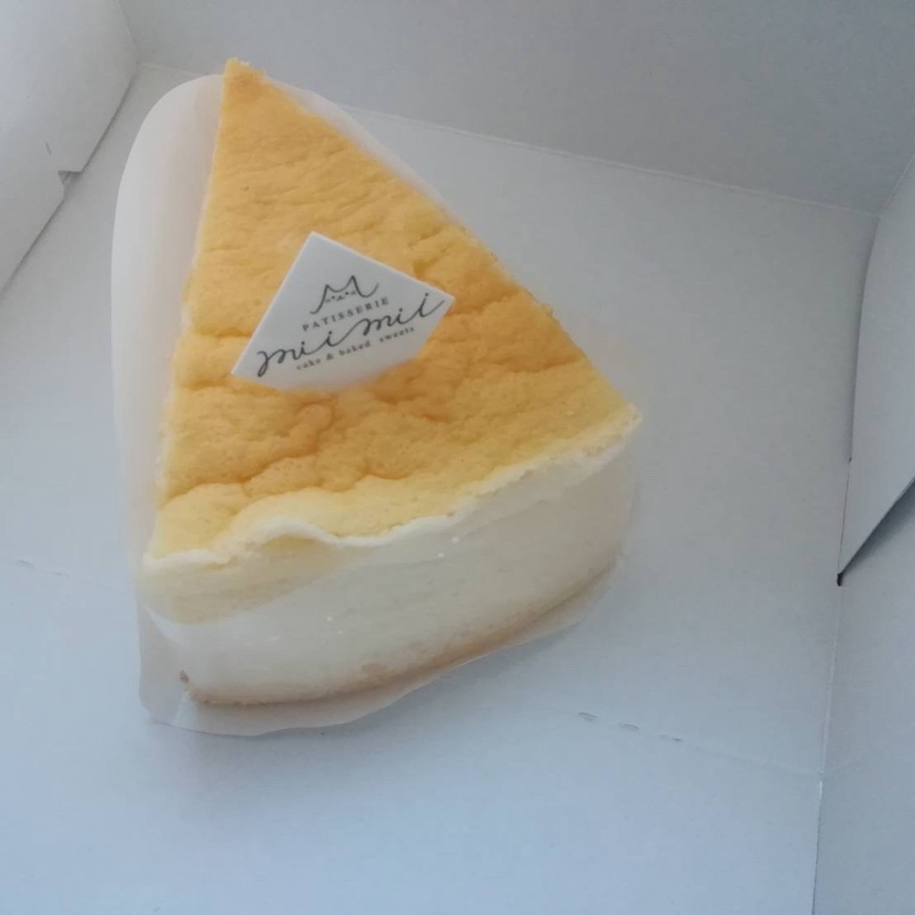 ユーザーが投稿したチーズスフレの写真 - 実際訪問したユーザーが直接撮影して投稿した鵜飼町ケーキPatisserie mii miiの写真
