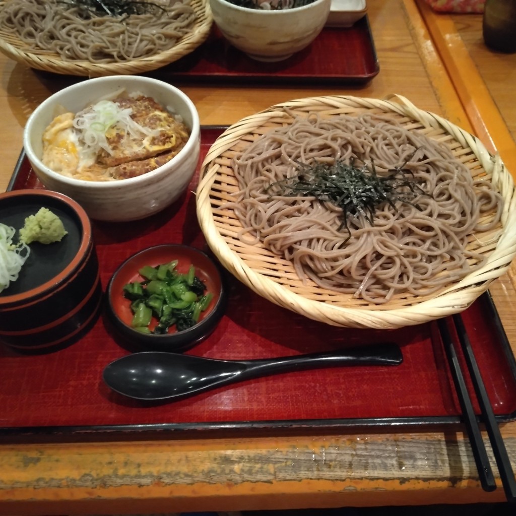 ユーザーが投稿したカツ丼定食の写真 - 実際訪問したユーザーが直接撮影して投稿した神戸町そばおらが蕎麦 横浜YBP店の写真