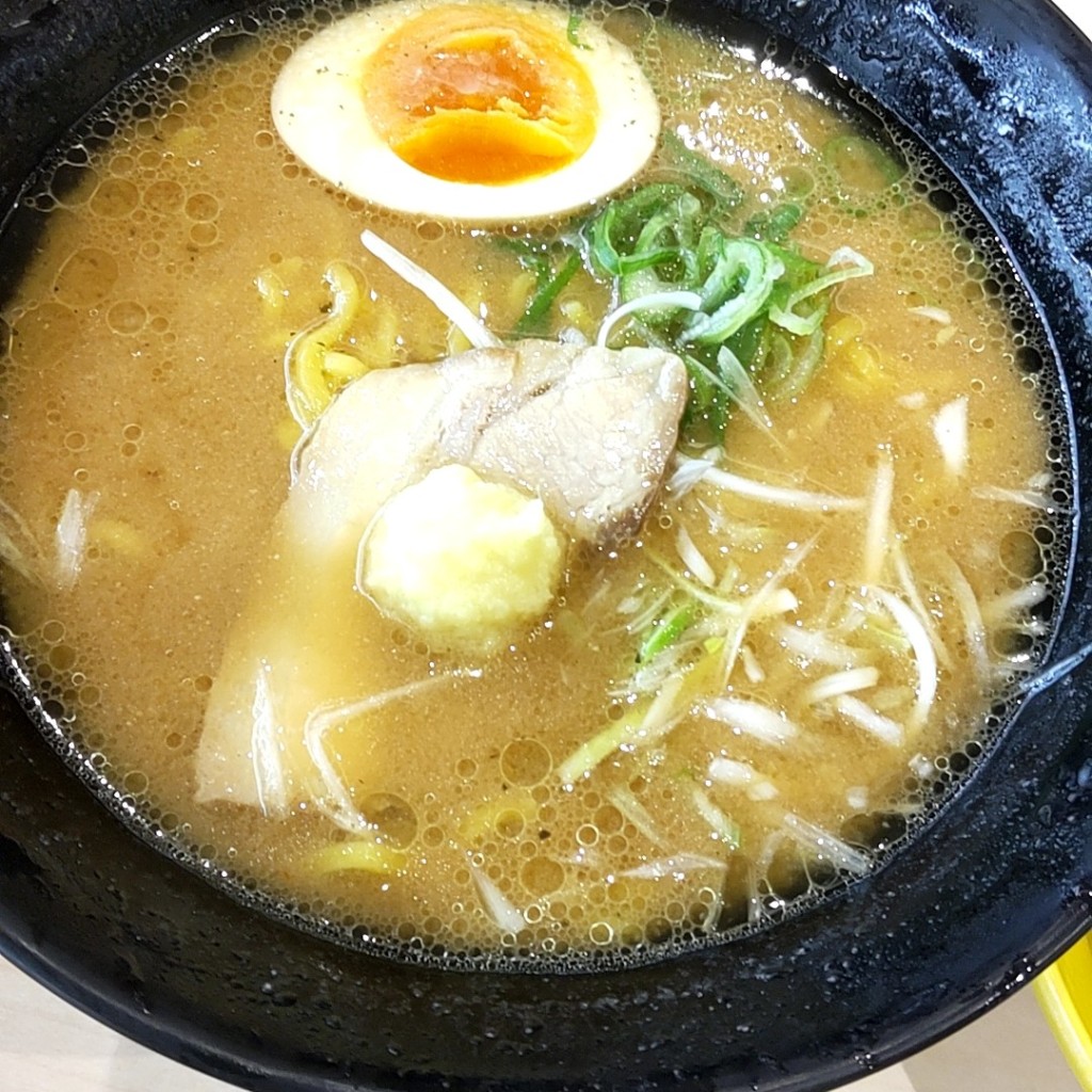 ユーザーが投稿した380円 北海道味噌ラーメンの写真 - 実際訪問したユーザーが直接撮影して投稿した羽津回転寿司はま寿司 四日市羽津店の写真