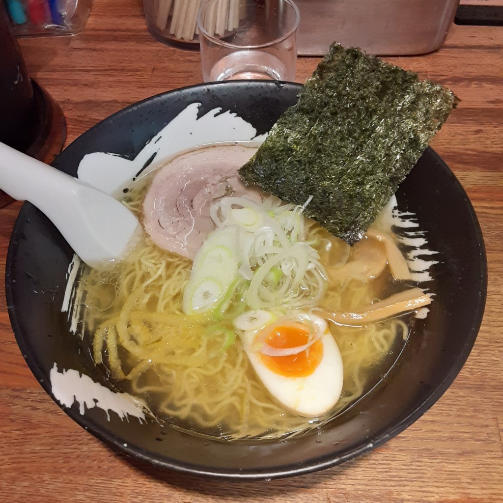 ユーザーが投稿した塩ラーメンの写真 - 実際訪問したユーザーが直接撮影して投稿した西新宿ラーメン専門店ひじり屋の写真