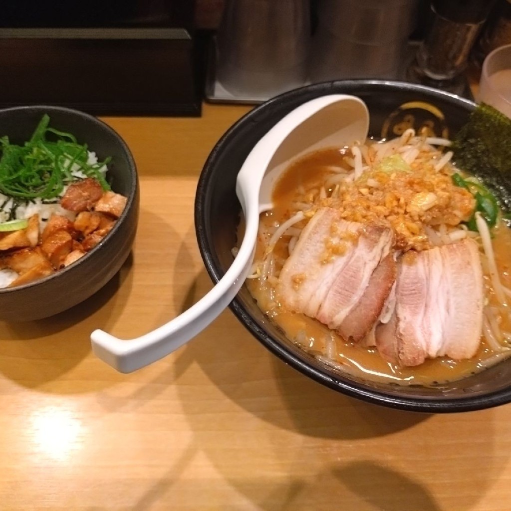 なっちゅんさんが投稿した大崎ラーメン専門店のお店TOKYO豚骨BASE MADE by 博多一風堂 大崎店/トウキョウトンコツベース メイド バイ イップウドウ オオサキテンの写真