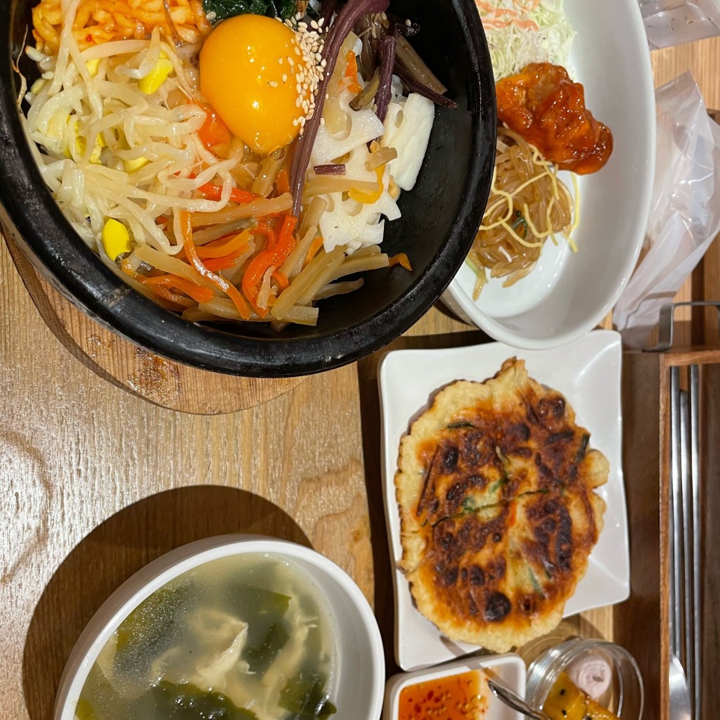ユーザーが投稿した石焼ビビンバセットの写真 - 実際訪問したユーザーが直接撮影して投稿した西新宿韓国料理韓美膳 ルミネ新宿LUMINE1の写真
