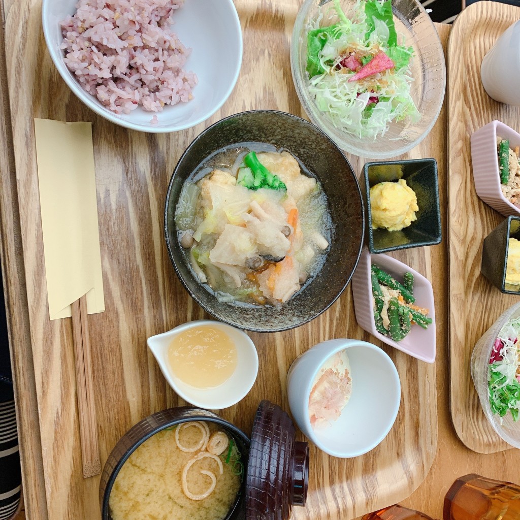 ユーザーが投稿した白身みぞれ煮定食の写真 - 実際訪問したユーザーが直接撮影して投稿した芝田カフェ梅田 阪急三番街 リバーカフェの写真
