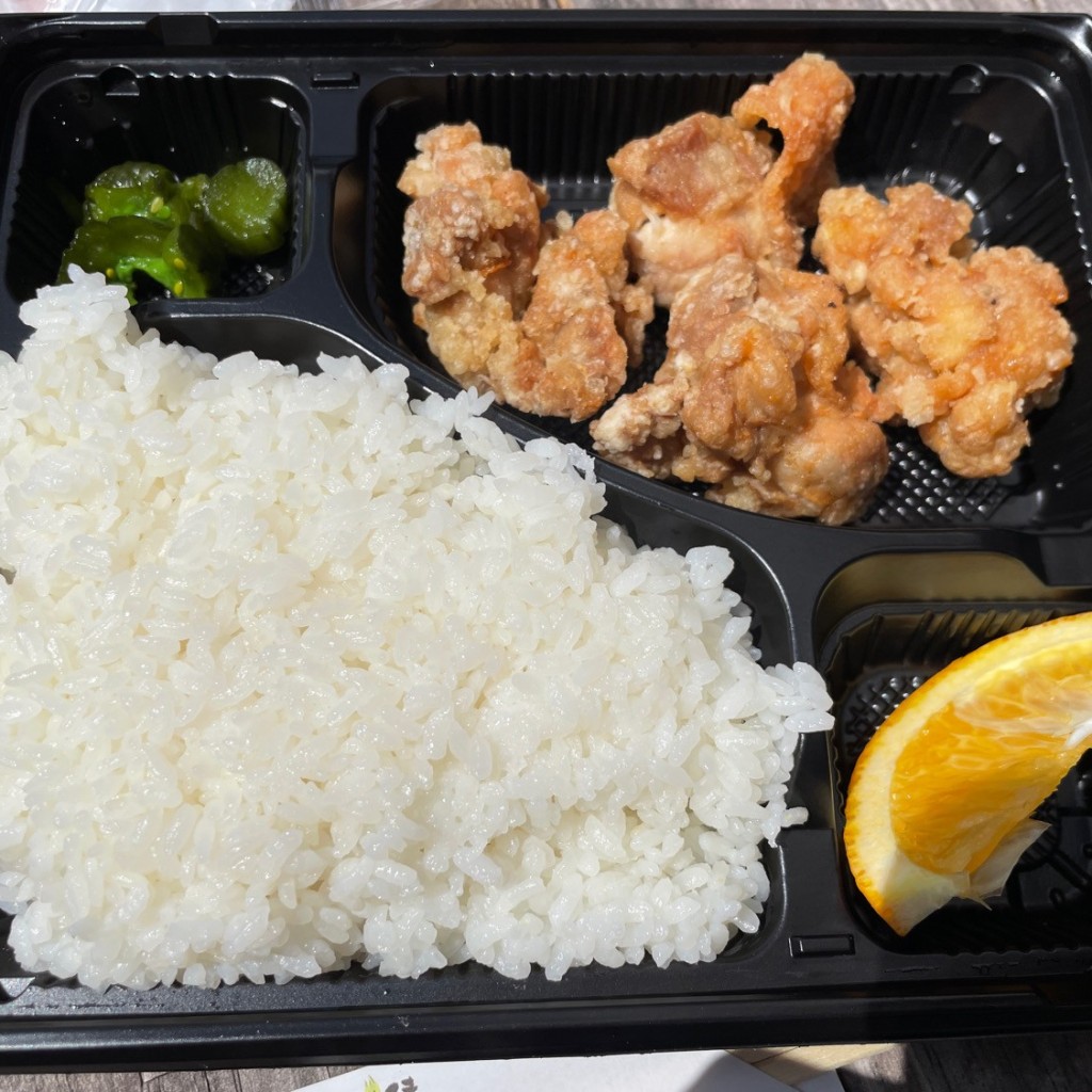 ユーザーが投稿した若鶏もも肉唐揚げの写真 - 実際訪問したユーザーが直接撮影して投稿した小若江お弁当RIZ ANGEの写真