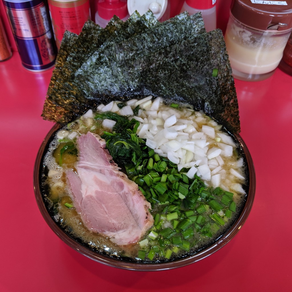 ユーザーが投稿したラーメン(海苔・ネギMIX)の写真 - 実際訪問したユーザーが直接撮影して投稿した和田ラーメン専門店どんとこい家の写真