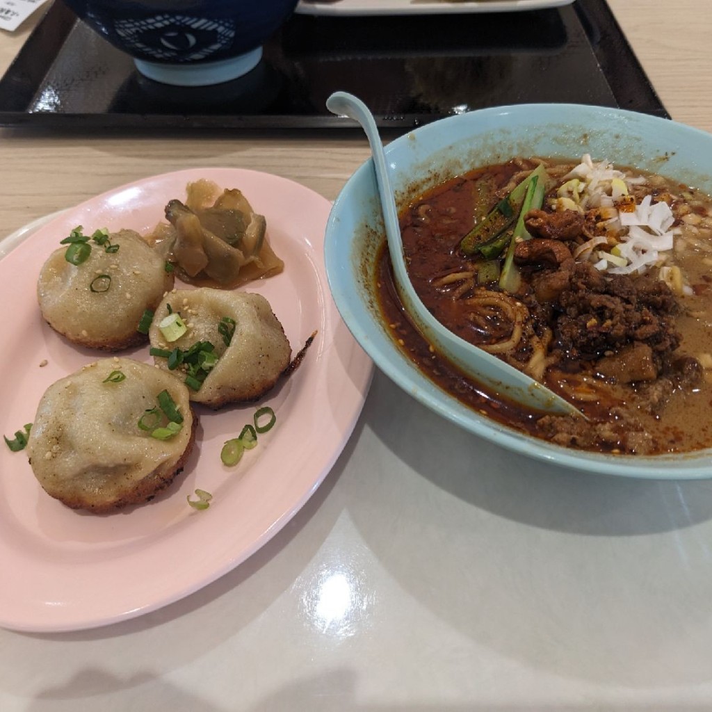 ユーザーが投稿した担々麺と小籠包セットの写真 - 実際訪問したユーザーが直接撮影して投稿した糀台中華料理da pai dang 105 プレンティ西神中央店の写真