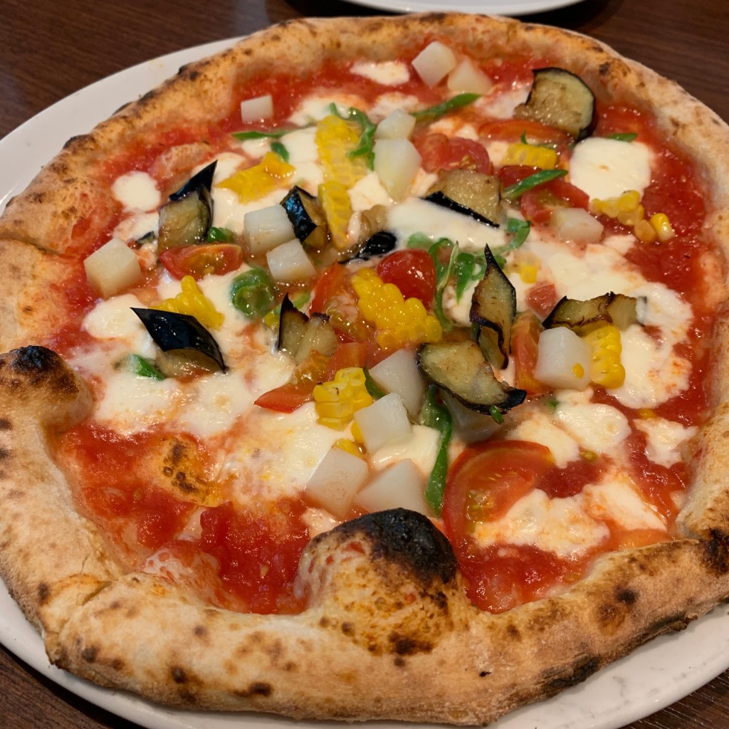 ユーザーが投稿した西東京野菜たっぷりピザの写真 - 実際訪問したユーザーが直接撮影して投稿した下保谷イタリアンTRATTORIA E PIZZERIA LINCANTOの写真