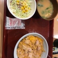 親子丼サラダセット - 実際訪問したユーザーが直接撮影して投稿した勝どき丼ものなか卯 勝どき一丁目店の写真のメニュー情報