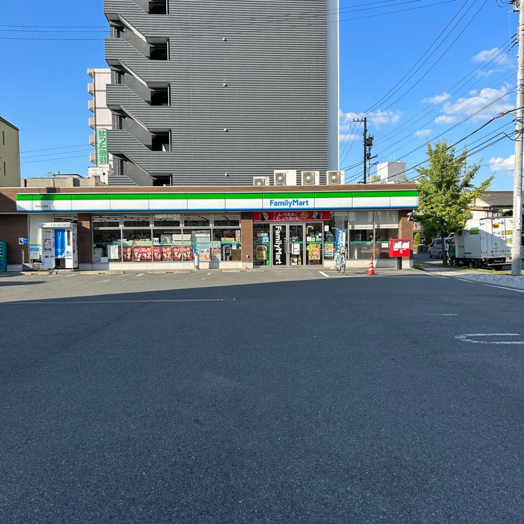 実際訪問したユーザーが直接撮影して投稿した八田町コンビニエンスストアファミリーマート 中川八田店の写真