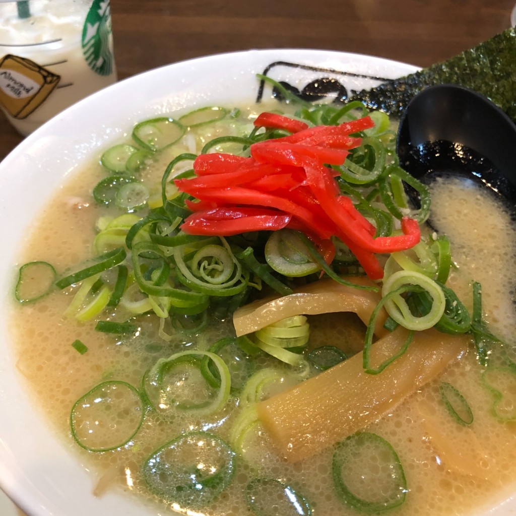 実際訪問したユーザーが直接撮影して投稿した川島六ノ坪町ラーメン / つけ麺らぅめん凡蔵屋 洛西口店の写真