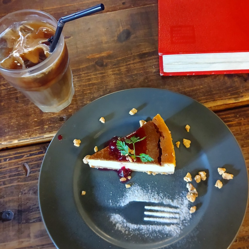 ユーザーが投稿したニューヨークチーズケーキの写真 - 実際訪問したユーザーが直接撮影して投稿した小柿カフェTHE HIDEAWAY FACTORY 草津栗東の写真