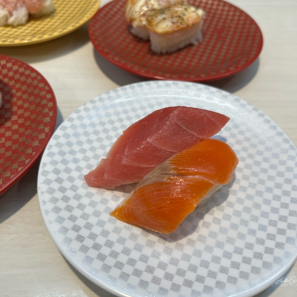 ユーザーが投稿したまぐろサーモンの写真 - 実際訪問したユーザーが直接撮影して投稿した真砂寿司魚べい ピアシティ稲毛海岸店の写真