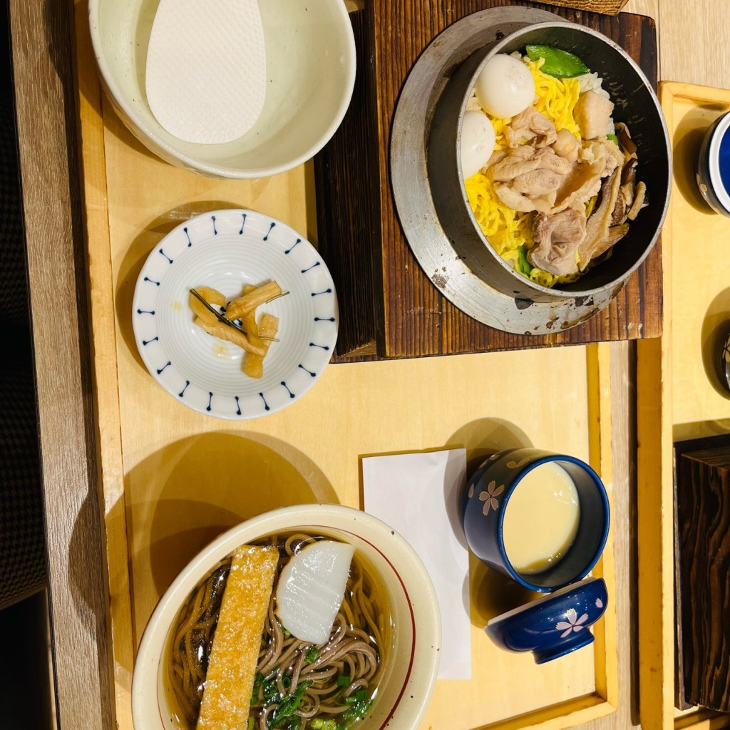 ユーザーが投稿した鶏釜ご飯セットの写真 - 実際訪問したユーザーが直接撮影して投稿した下鶴間和食 / 日本料理かかし イオンモール大和店の写真