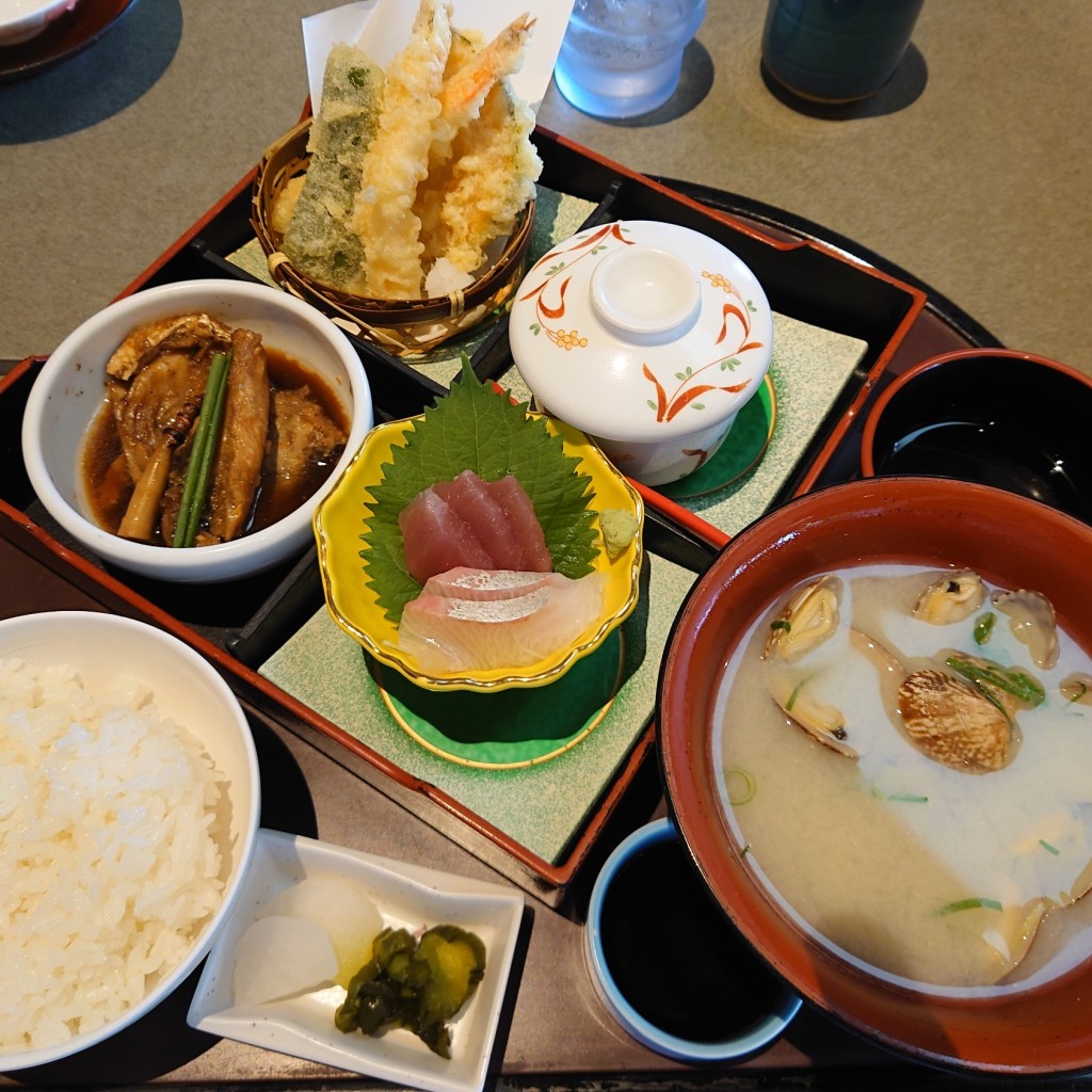 ユーザーが投稿した四季定食の写真 - 実際訪問したユーザーが直接撮影して投稿した与次郎和食 / 日本料理ふぁみり庵はいから亭の写真