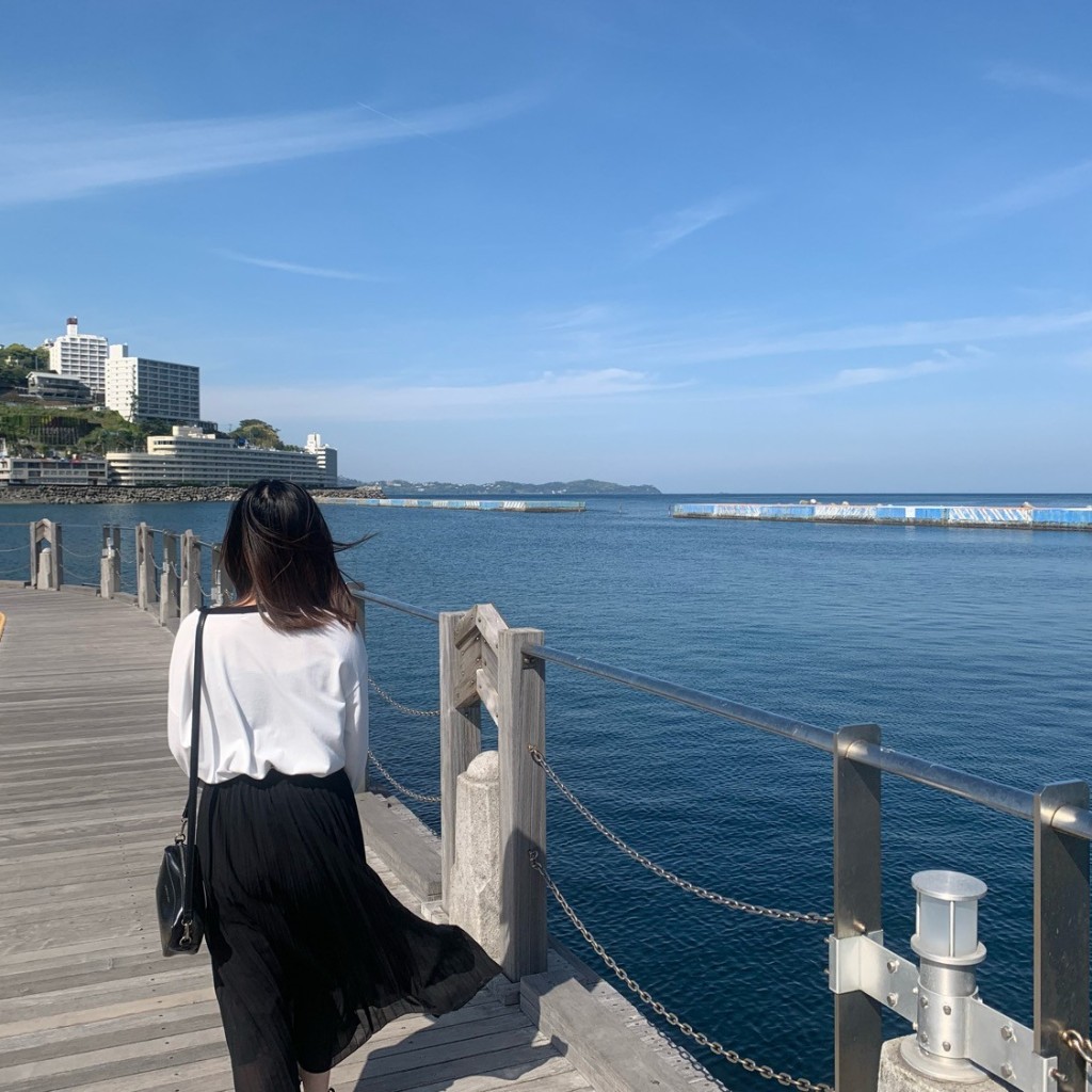 ある大学生の日常さんが投稿した東海岸町海水浴場 / 海浜のお店熱海サンビーチ/アタミサンビーチの写真