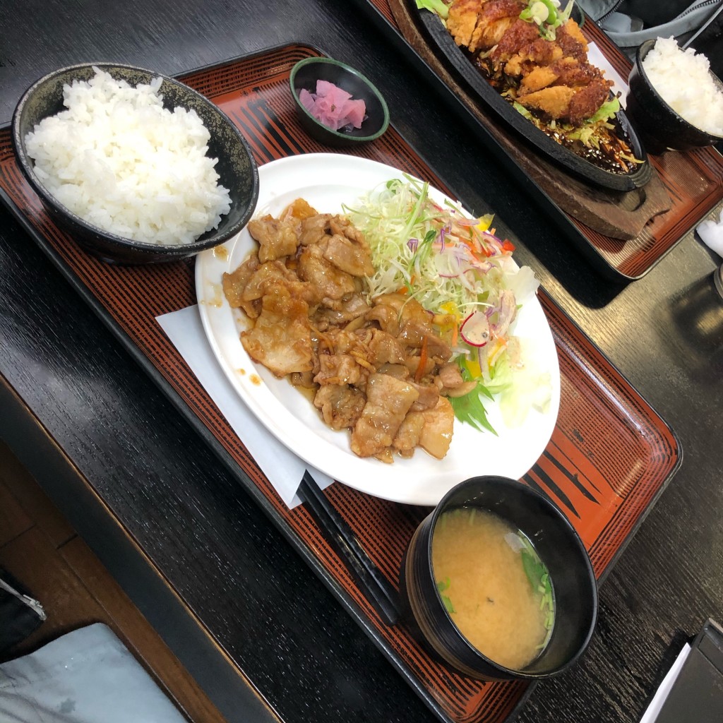 ユーザーが投稿した生姜焼き定食の写真 - 実際訪問したユーザーが直接撮影して投稿した西岡町定食屋食事処 葵の写真