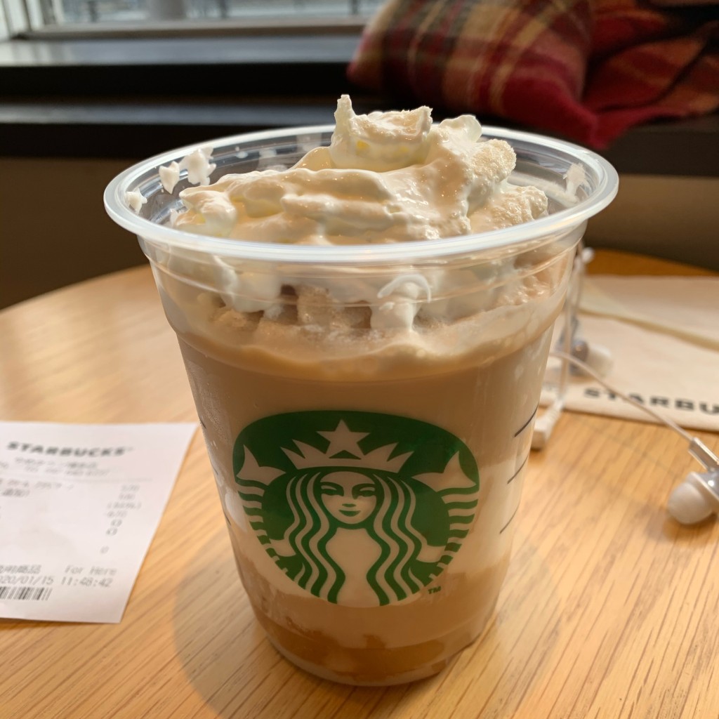 ユーザーが投稿したほうじ茶クリームフラペチーノの写真 - 実際訪問したユーザーが直接撮影して投稿した東浜カフェスターバックスコーヒー ゆめタウン博多店の写真