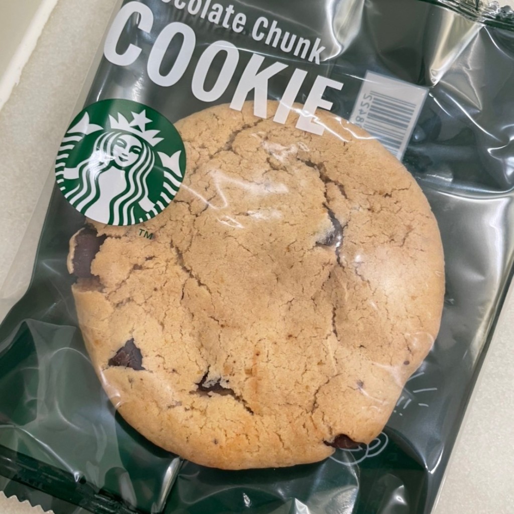 ユーザーが投稿したチョコレートチャンククッキーの写真 - 実際訪問したユーザーが直接撮影して投稿した丸の内カフェスターバックスコーヒー 丸の内三菱ビル店の写真
