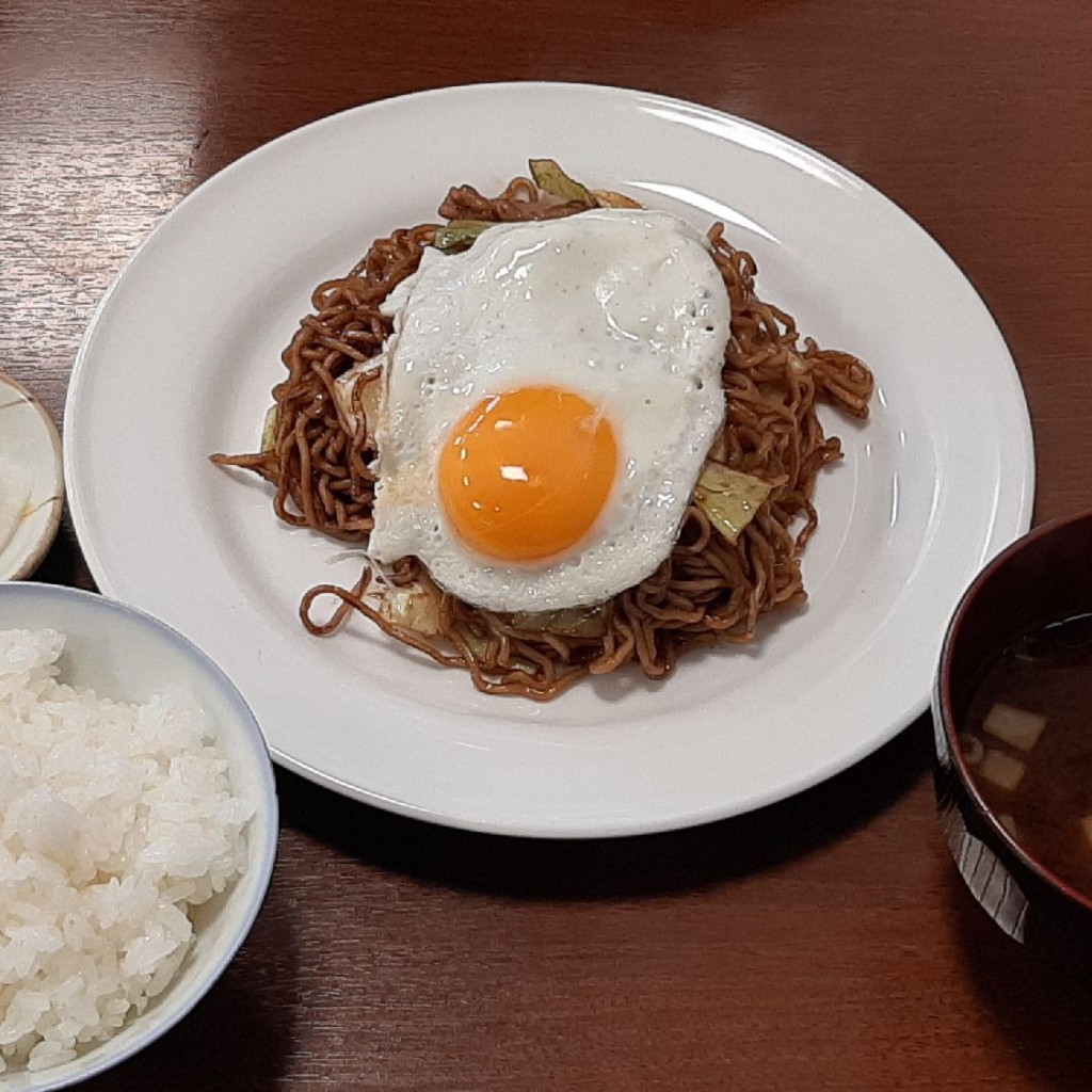 ユーザーが投稿した焼きそば定食の写真 - 実際訪問したユーザーが直接撮影して投稿した瑞穂通お好み焼き子熊の写真